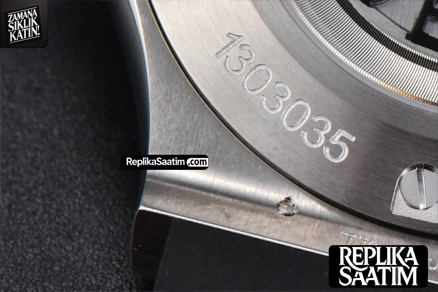Classic Fusion 42mm RG/SS JJ+F Black Dial Black Rubber Strap A1110 -18