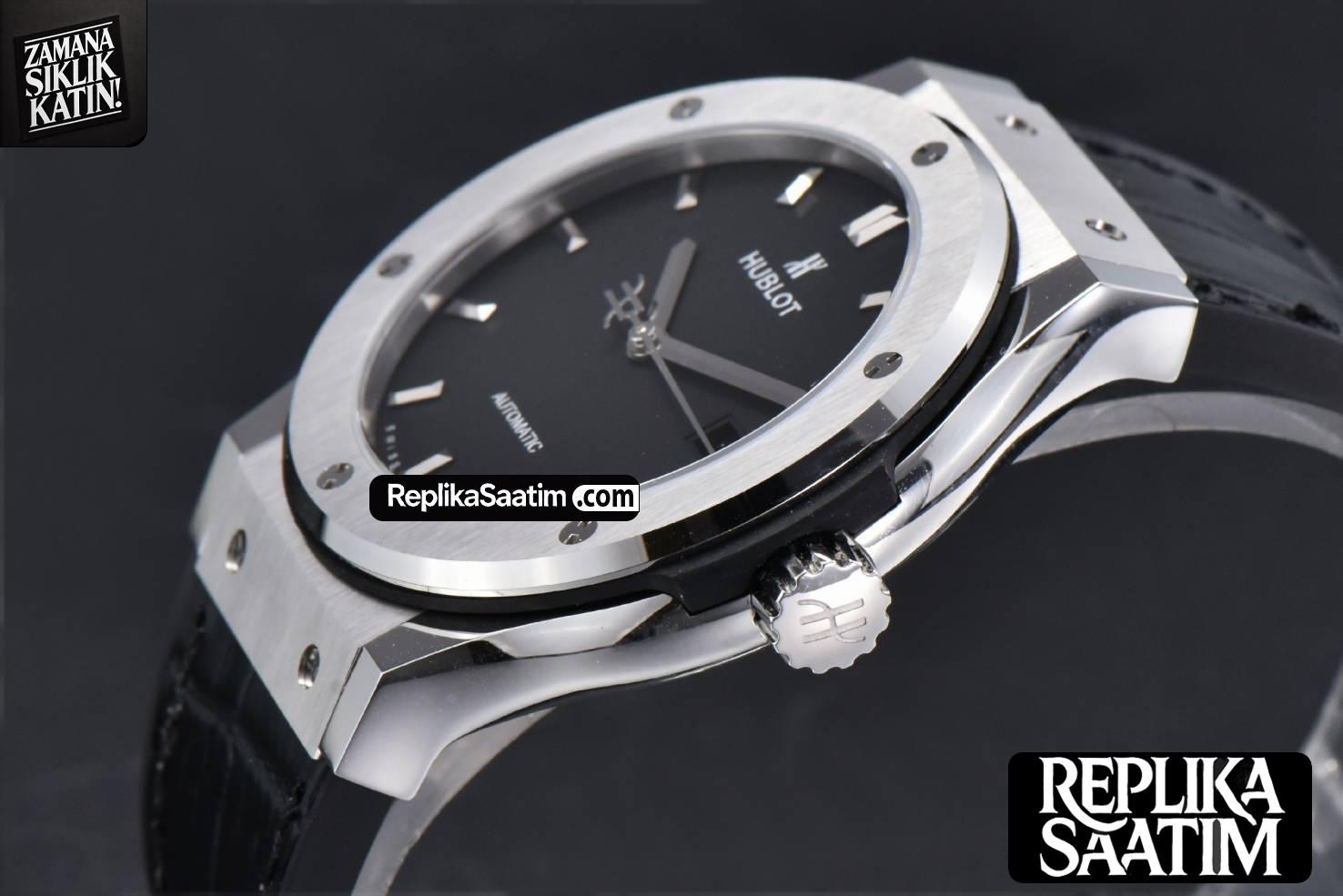 Classic Fusion 42mm SS JJ+F Black Dial Black Leather Strap A1110 -10