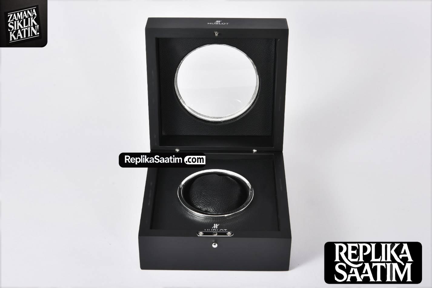 Hublot Box And Papers -06