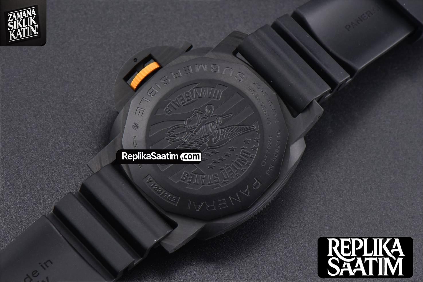 PAM 1324 Submersible GMT Carbotech VSF 44MM Black Dial Rubber Strap P900 -17