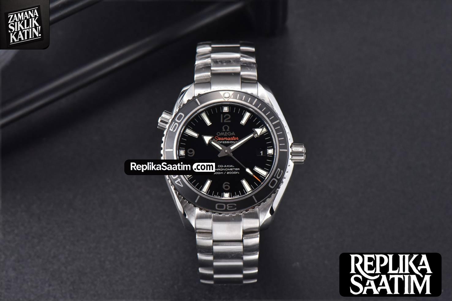 Planet Ocean 600m 42mm VSF Black Dial SS Bracelet A8500 -02