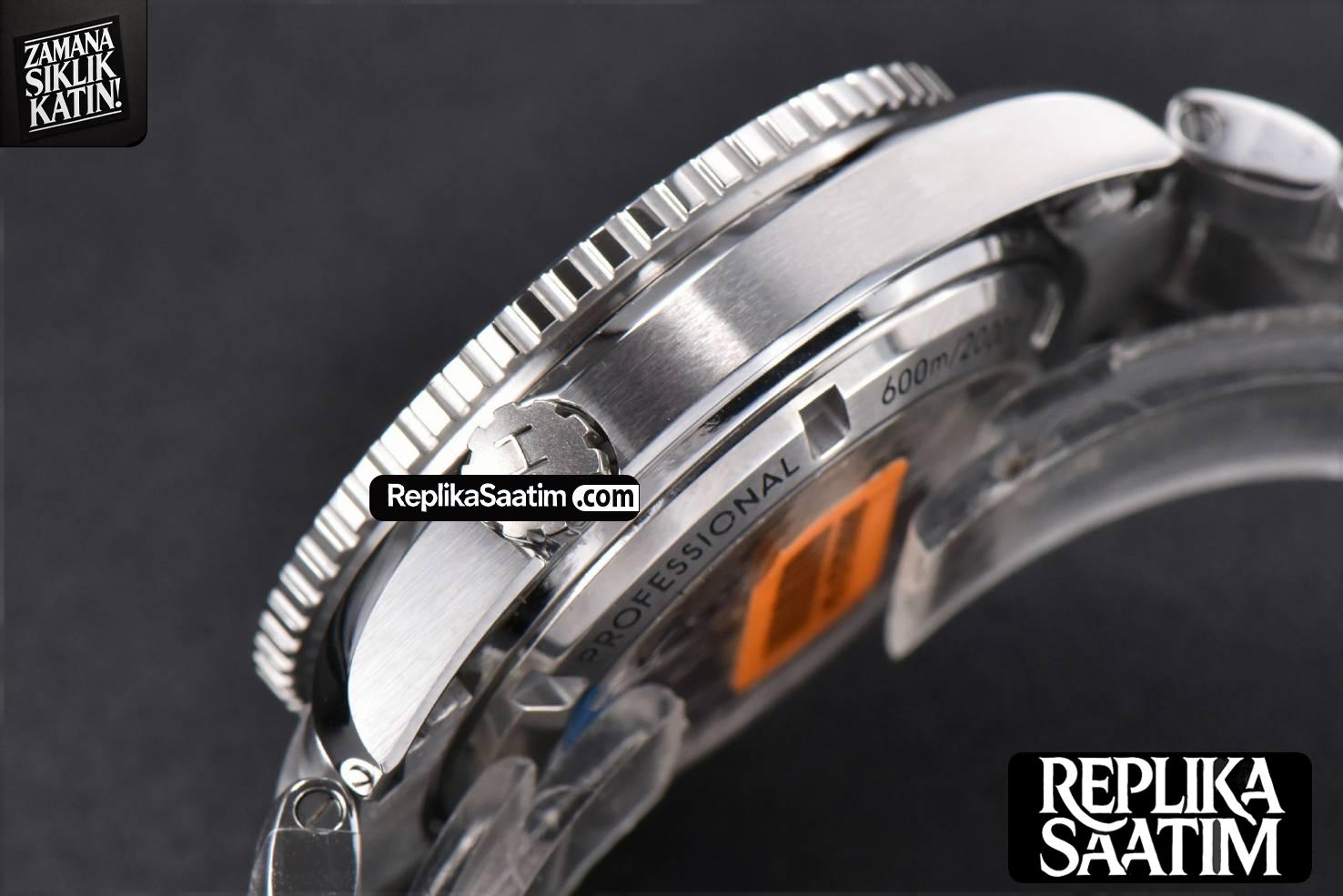 Planet Ocean 600m 42mm VSF Black Dial SS Bracelet A8500 -13