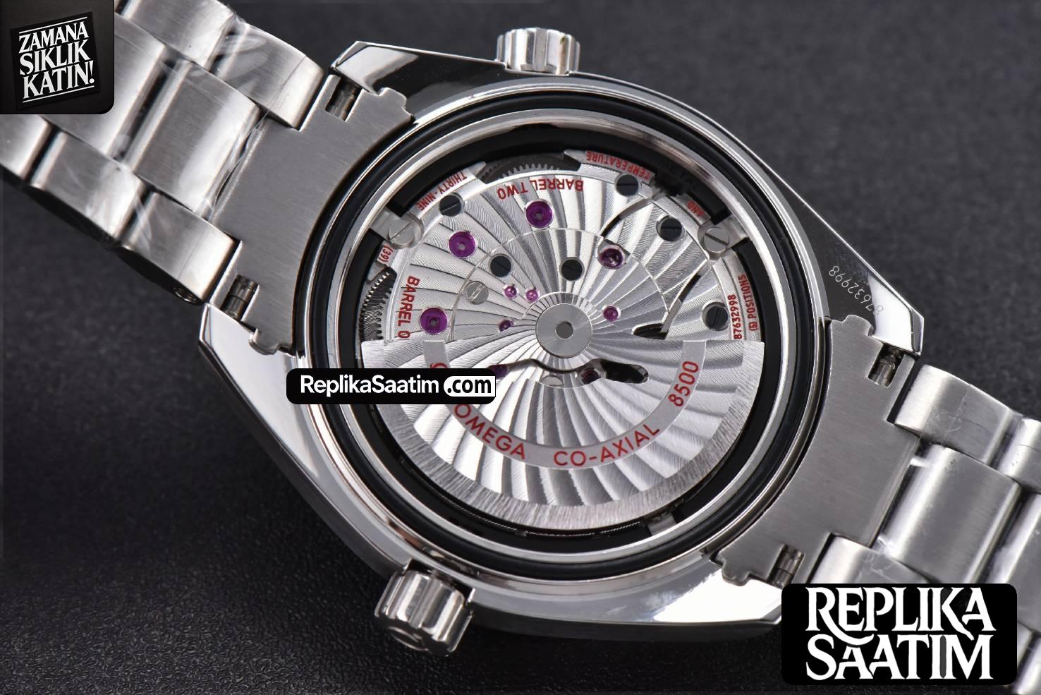 Planet Ocean 600m 42mm VSF Black Dial SS Bracelet A8500 -17