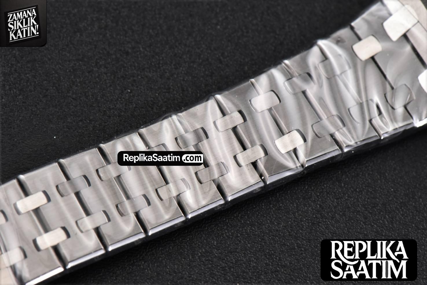 Royal Oak Ladies 33mm 8F Diamond Blue Dial SS Bracelet Swiss Quartz -23