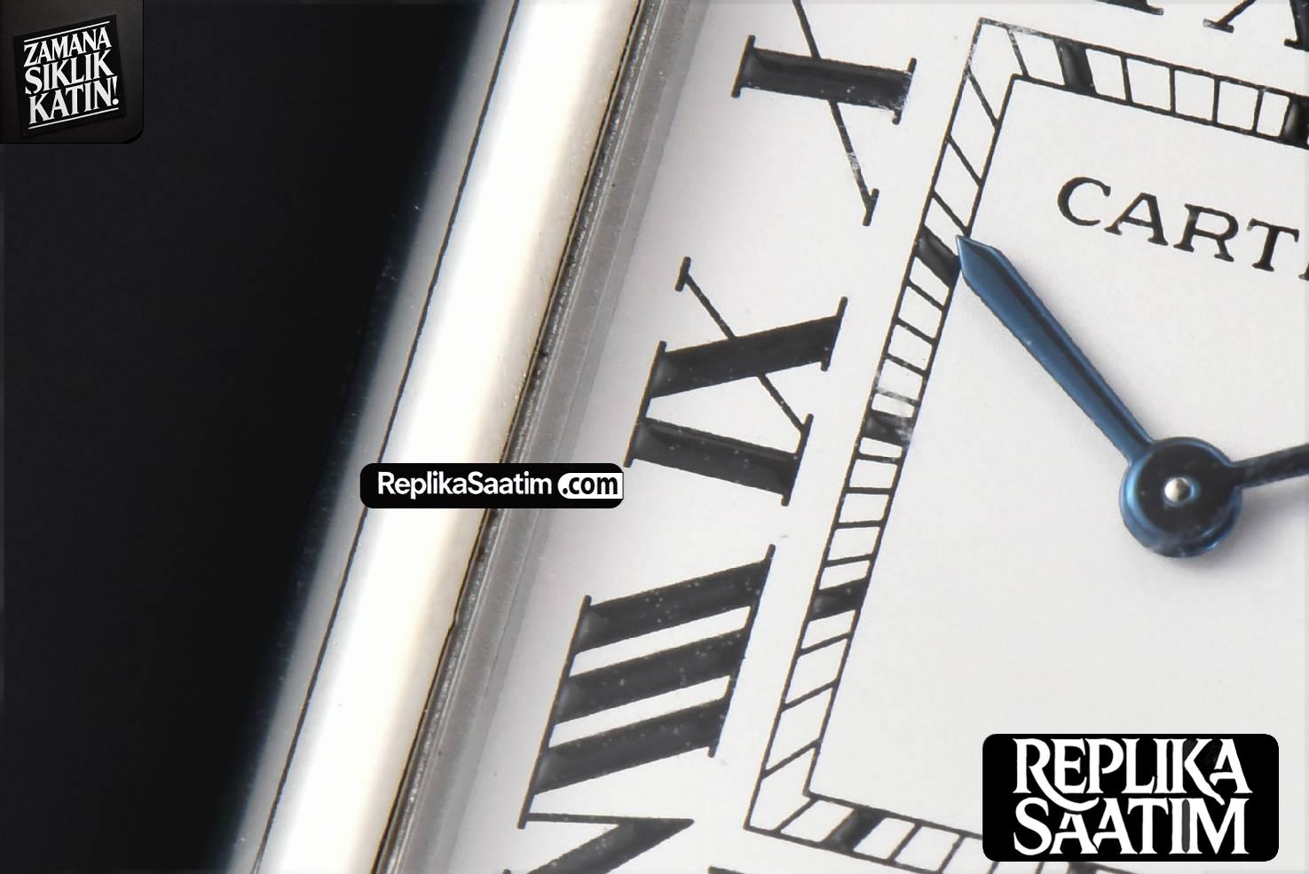 Tank Must Large 33.7×25.5mm K11F White Dial Gray Smooth Calf Strap Quartz -05